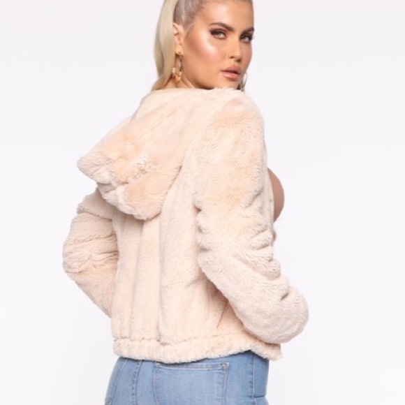 NWT Faux Fur Zip Up Hoodie - Picture 3 of 3